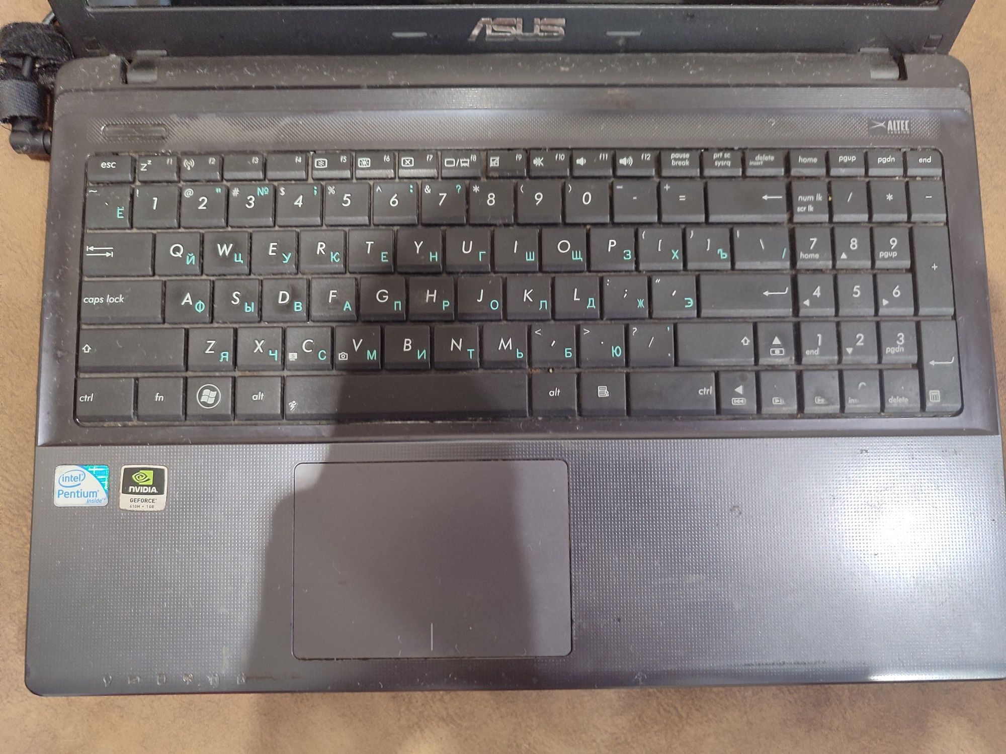 Ноутбук Asus x55vd по запчастинах в описі що залишилося
