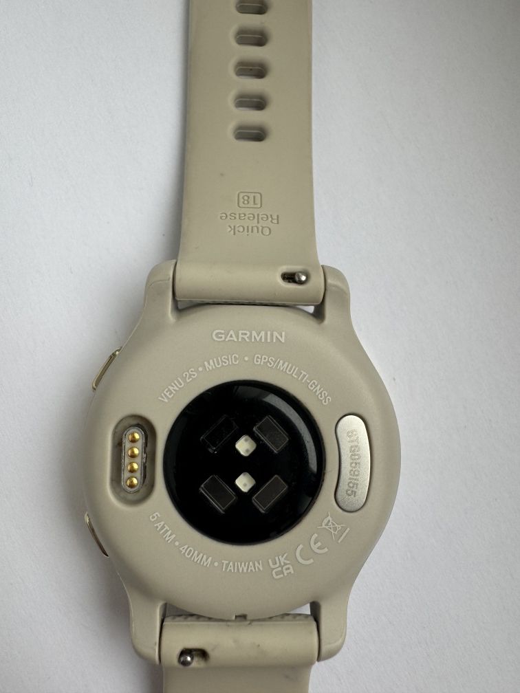 Годинник Garmin Venu 2S