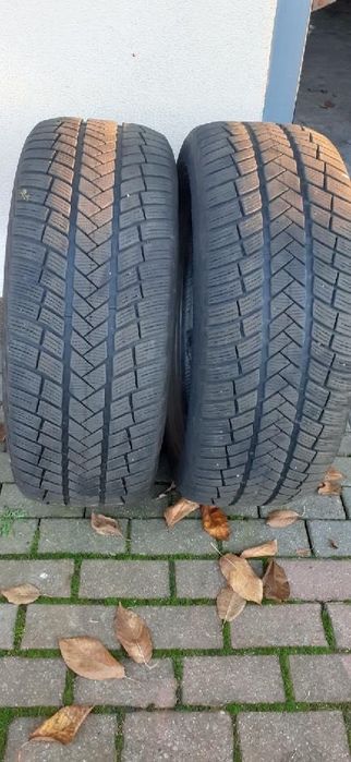 Sprzedam opony zimowe Vredestein