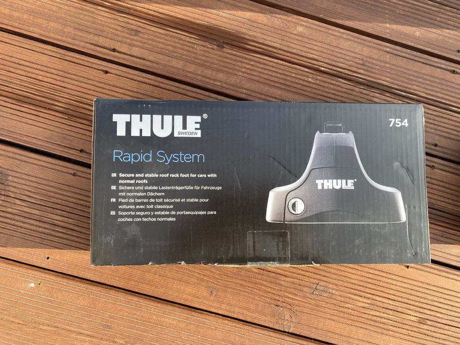 Bagaznik dachowy Thule Wingbar Evo 135, lapy i kit mocujacy