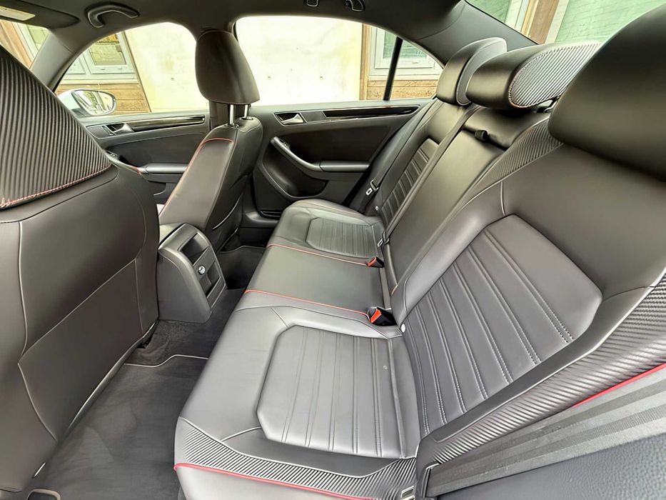 Volkswagen Jetta GLI      2015