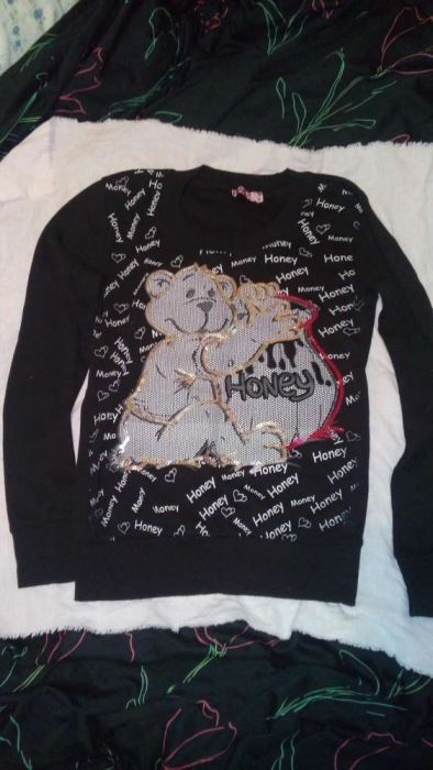 Продам кофточку не ношенная