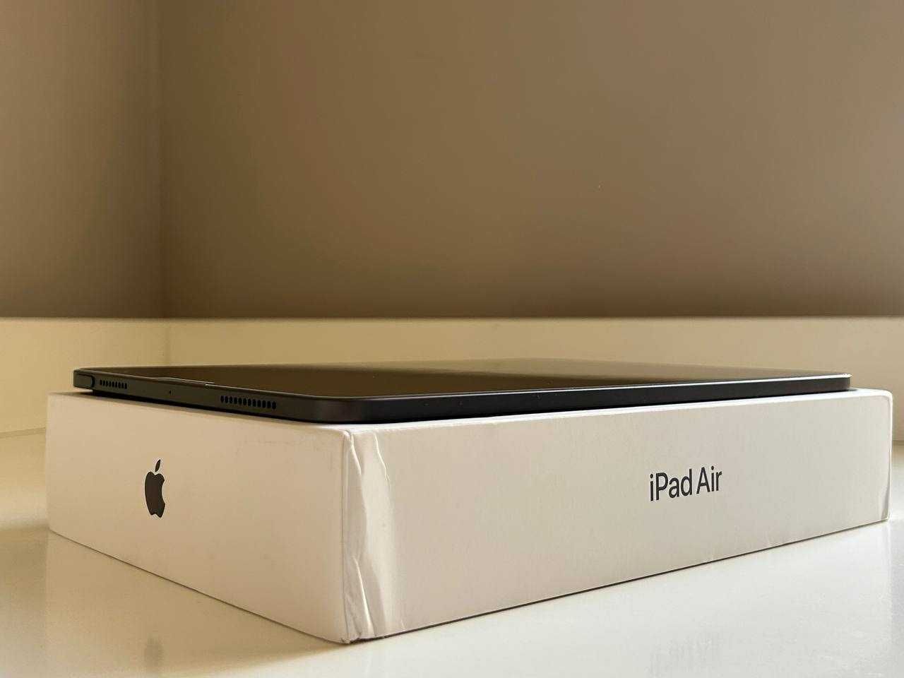 Планшет Apple iPad Air, 64GB, Wi-Fi, Space Gray (2022) з гарантією