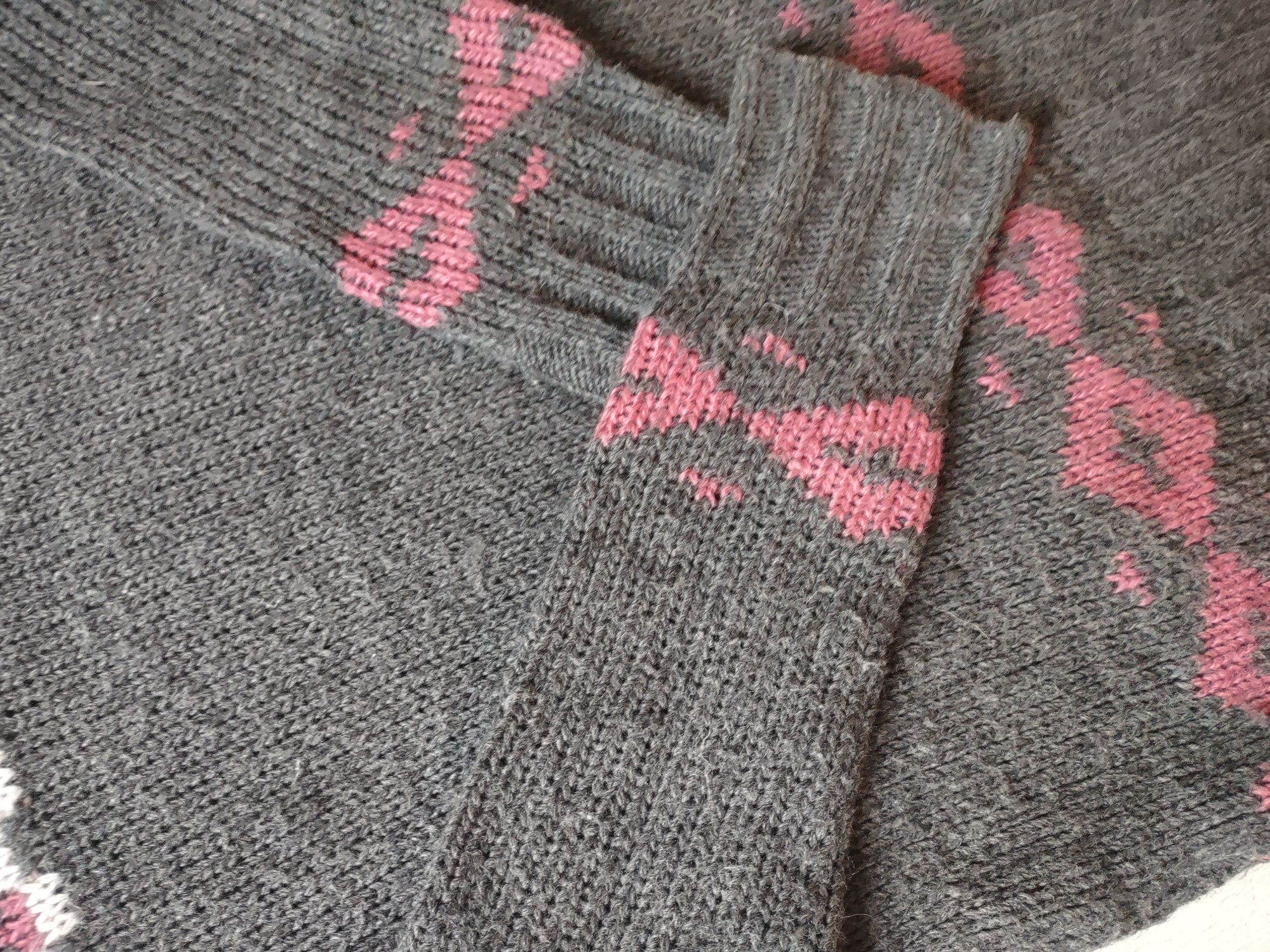 Sweter z golfem rozm 38 szary