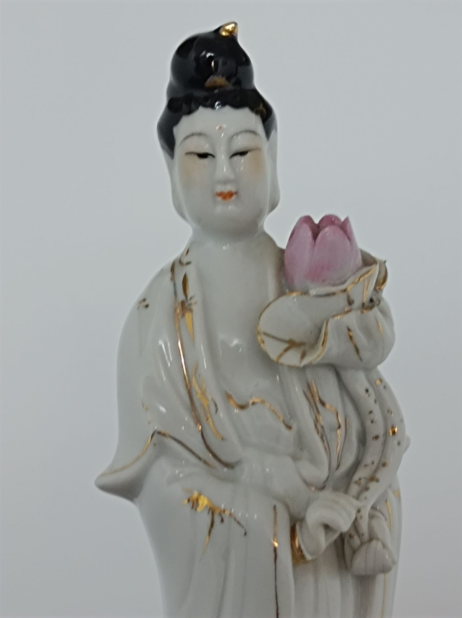 Guan Yin figurka porcelanowa .Lotos. Bogini .Chiny. Rzadkość.
