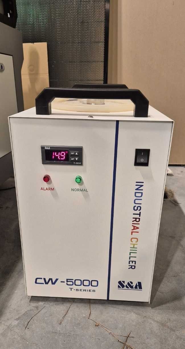 Ploter laserowy CO2 - praktycznie nowy
