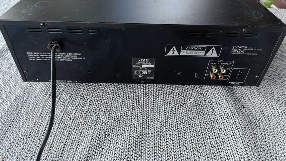 Magnetofon kasetowy JVC-R272