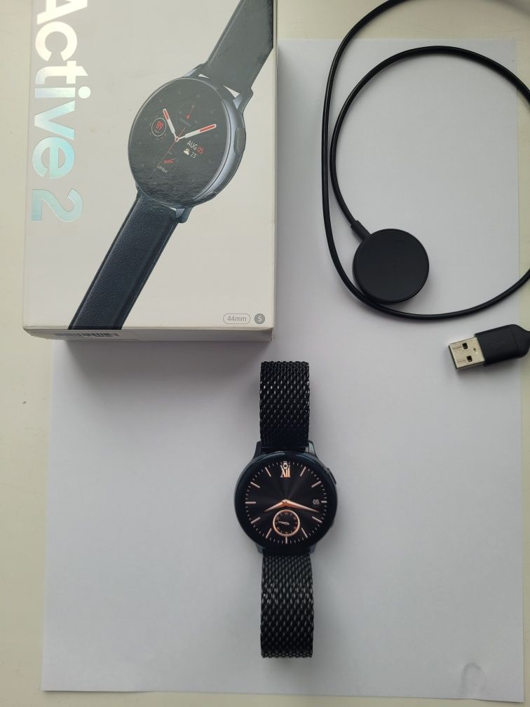 Продам смарт-годинник Samsung Galaxy Watch Active 2  44mm