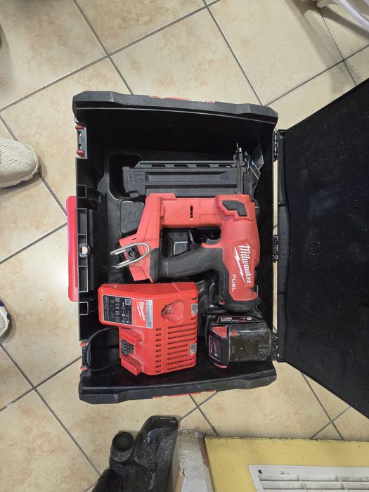 Zszywarka  milwaukee m18 fn18gs