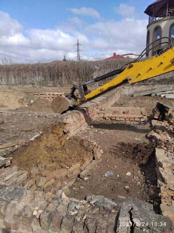 Демонтаж будинків, дач, сараїв, гаражів. Планування ділянки.