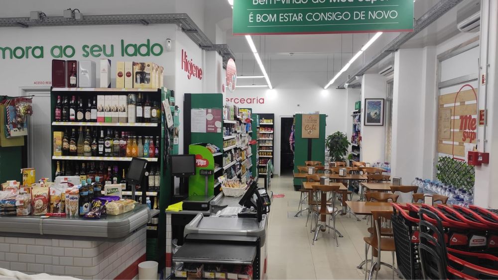 Loja Supermercado e Cafetaria para TRESPASSE em pleno funcionamento