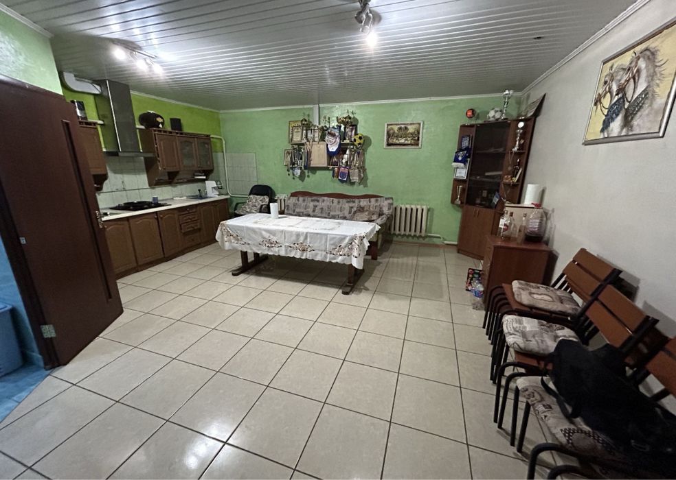 Продам гаражи с удобствами