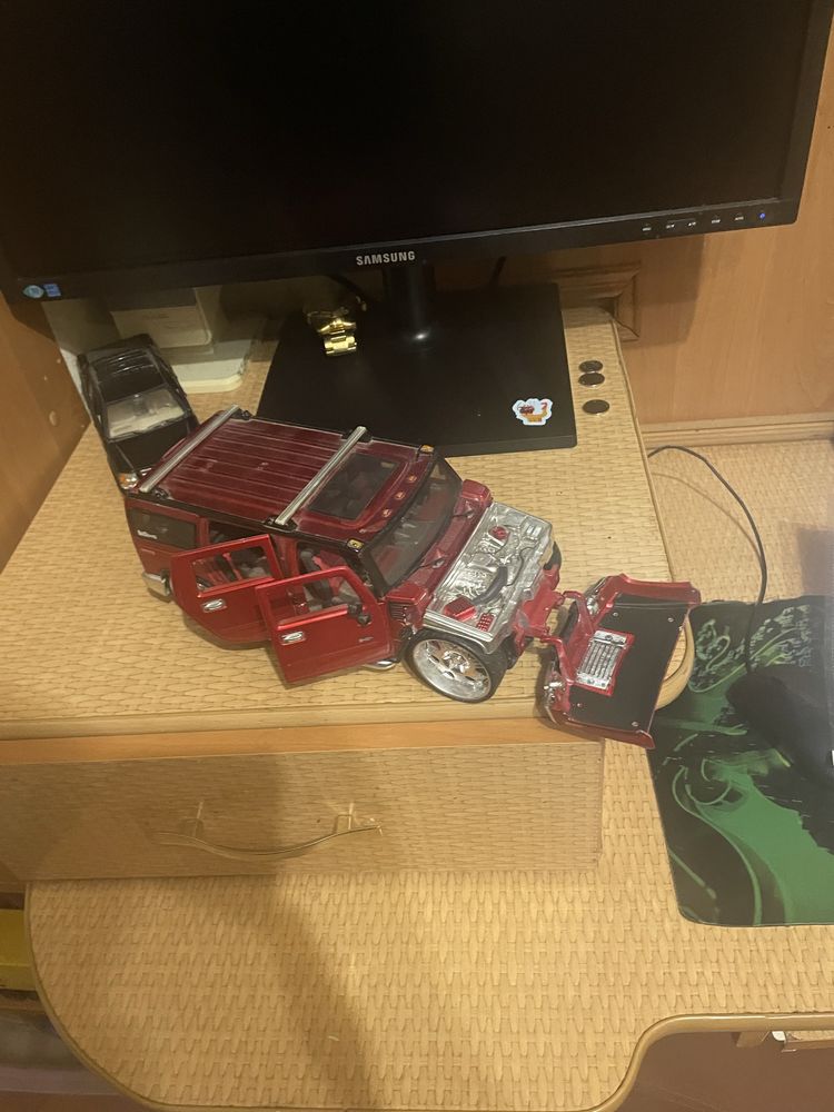 Моделі масштабу 1:18