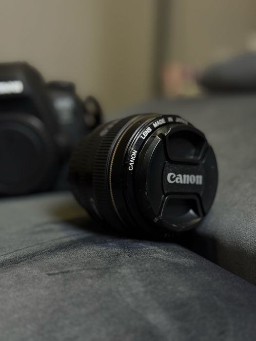 Обʼєктив canon 50 мм