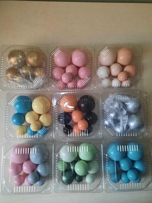 Шоколадні сфери,кулі,прикраси на торт.Фігурки з шоколаду.Метелики