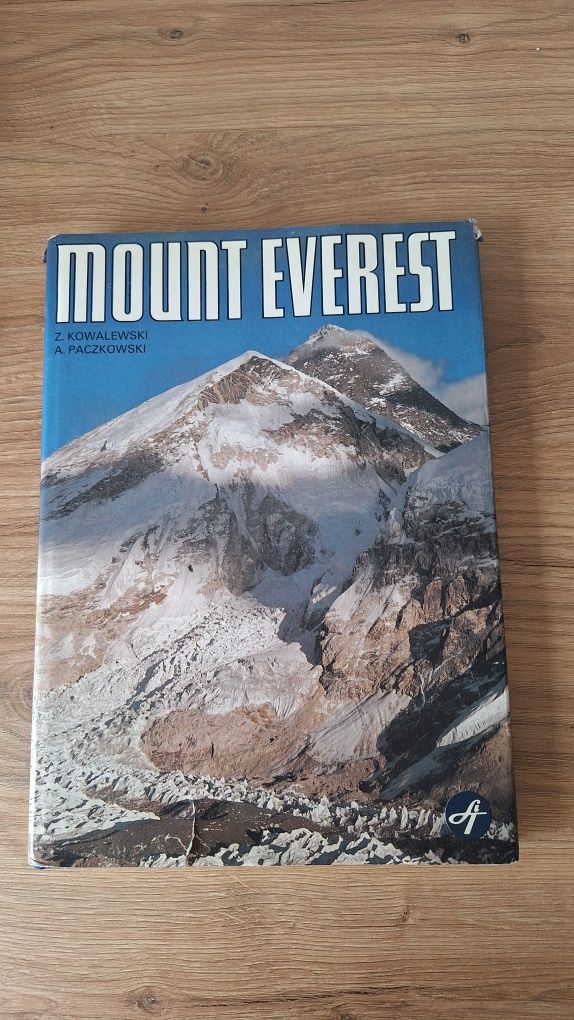 Mount Everest - Zbigniew Kowalewski