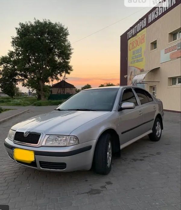 Продам шкоду на полном ходу