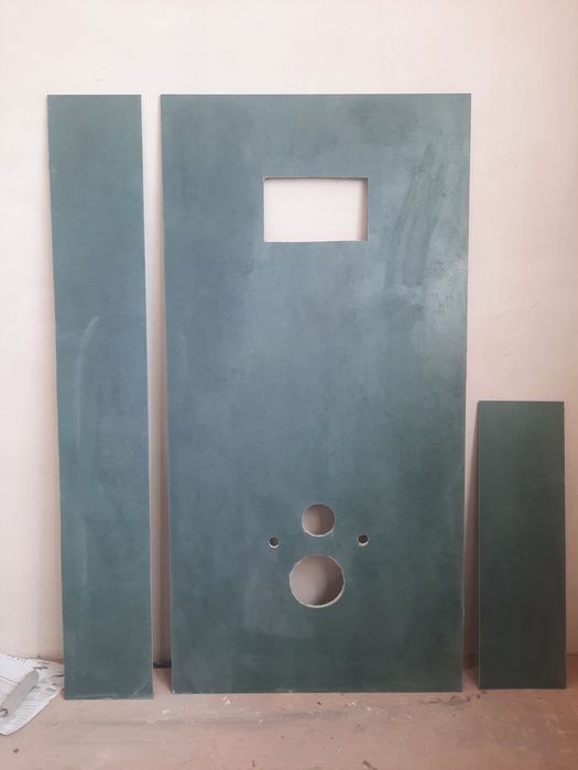 Плитка на инсталяцыя,все вырезано только приклеить