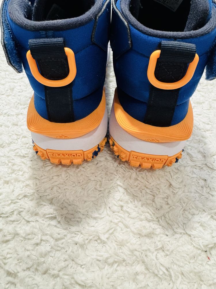 Дитячі черевики adidas