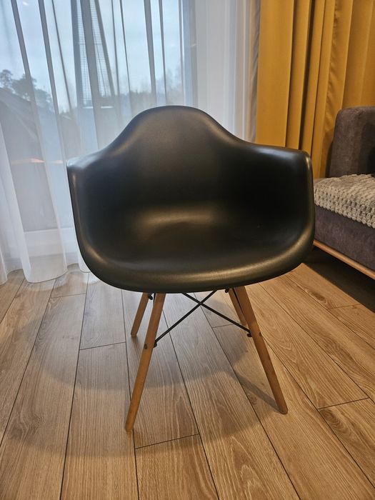 Sprzedam krzesła 4szt. za 110 zł