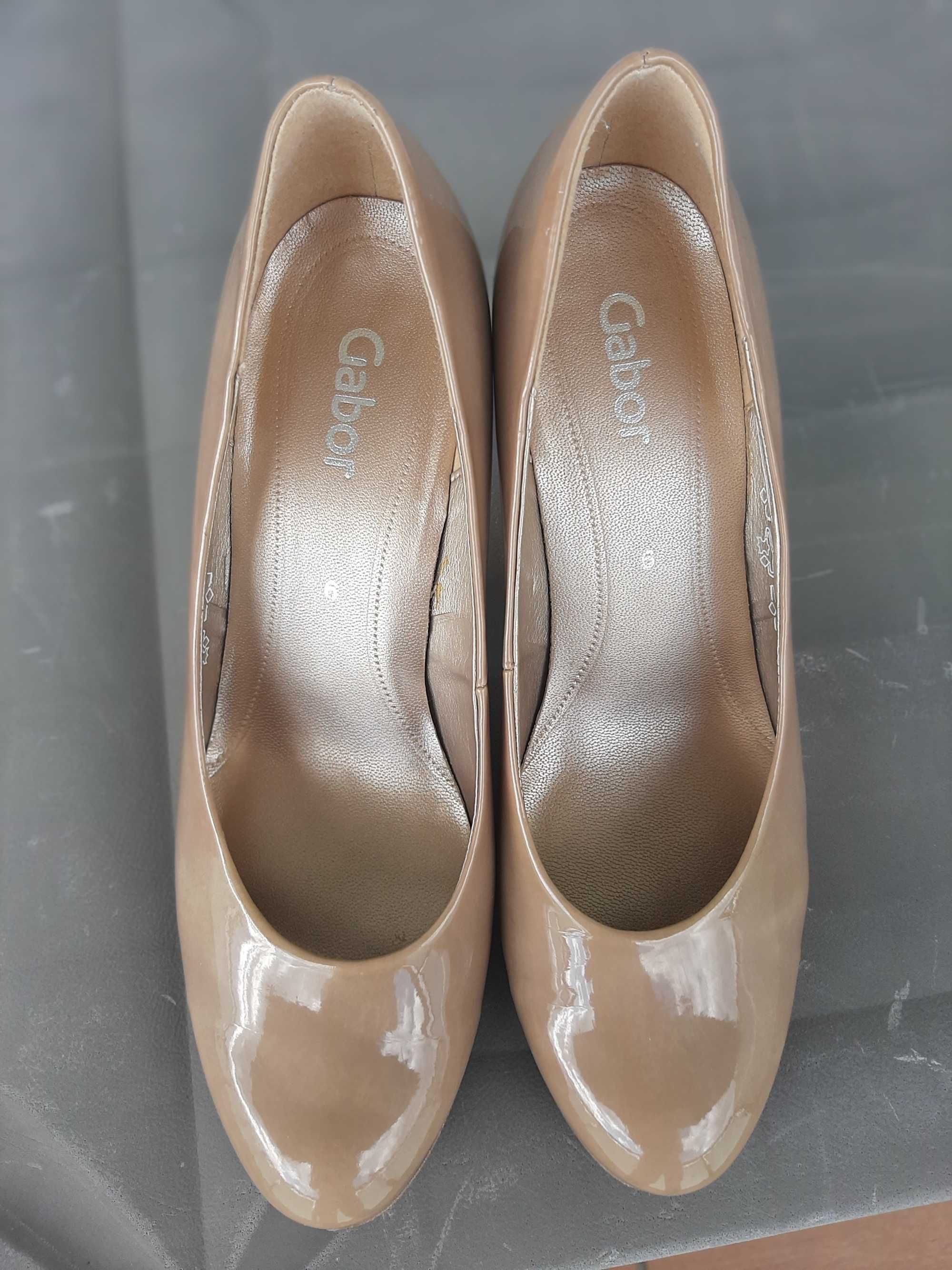 Skórzane czółenka Gabor. Buty na wesele. Wygodne szpilki