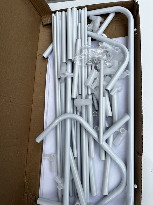 Nowy biały metalowy wieszak na ubrania, regał do przedpokoju!