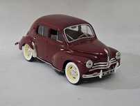 Miniatura Renault 4CV 1/18