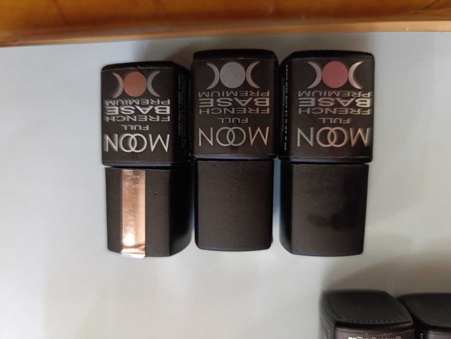 Продам гель-лаки Moon та Baby Moon,бази й топи+все для дізайнів