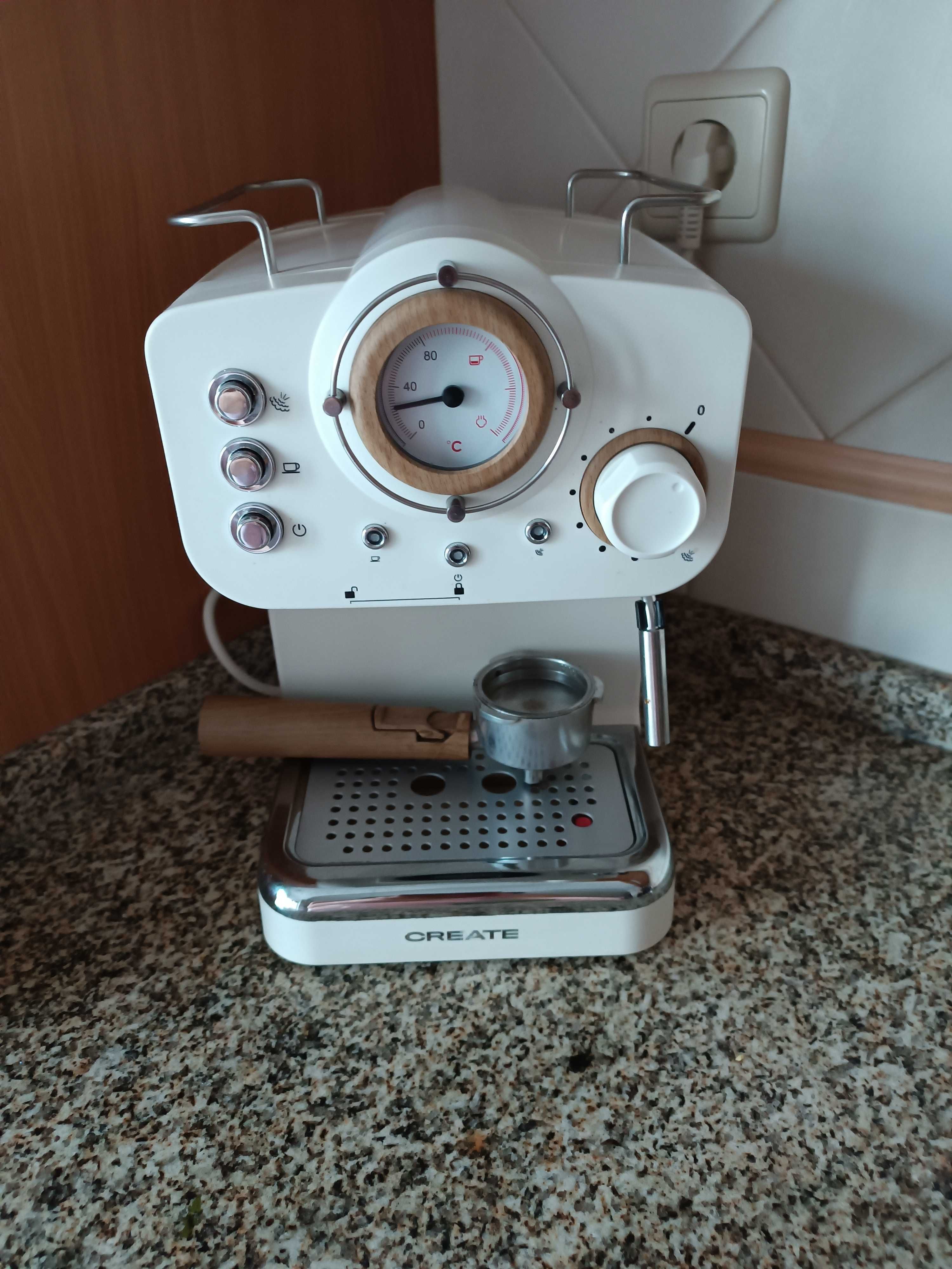 Máquina de café expresso retro