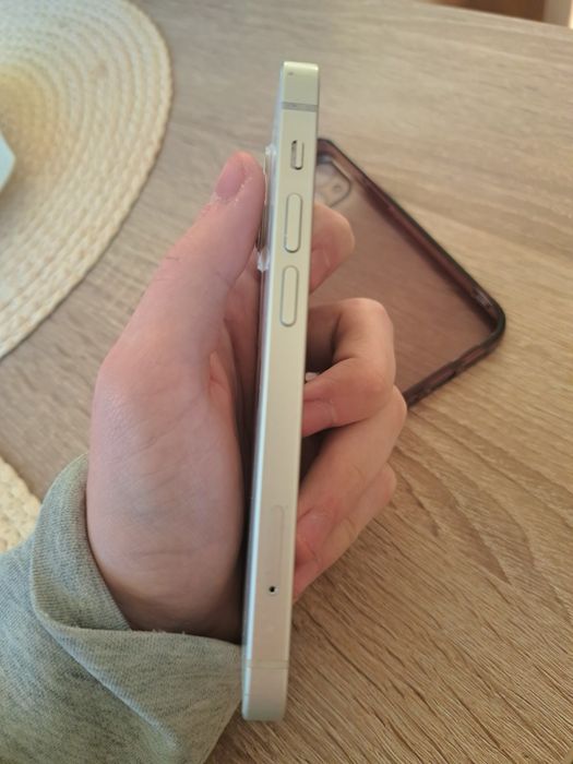 Iphone 13 mini (icloud lock)