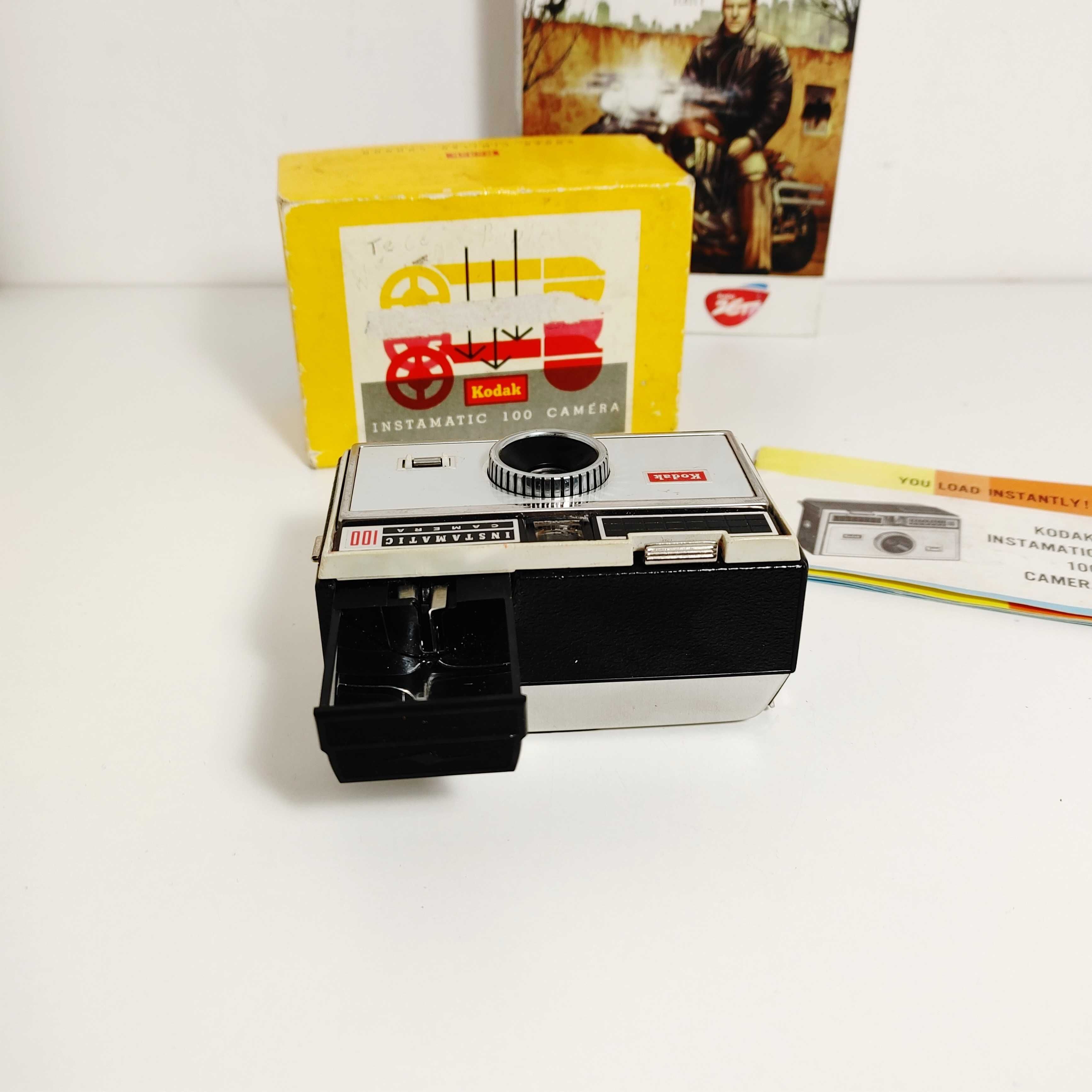 Ładny zadbany aparat fotograficzny RETRO Kodak Instamatic 100 Pudełko