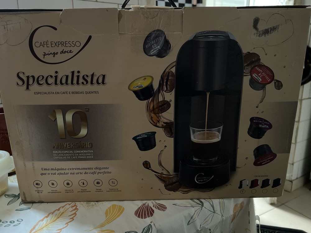 Máquina de café expresso pingo doce