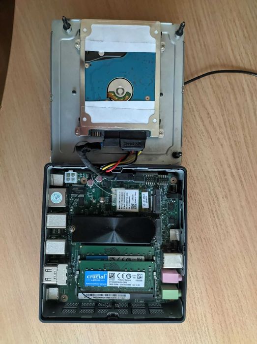 Мини-ПК NUC  Intel Core i5 1135G7 256 MB SSD  512 Gb  SATA / 16 GB RAM