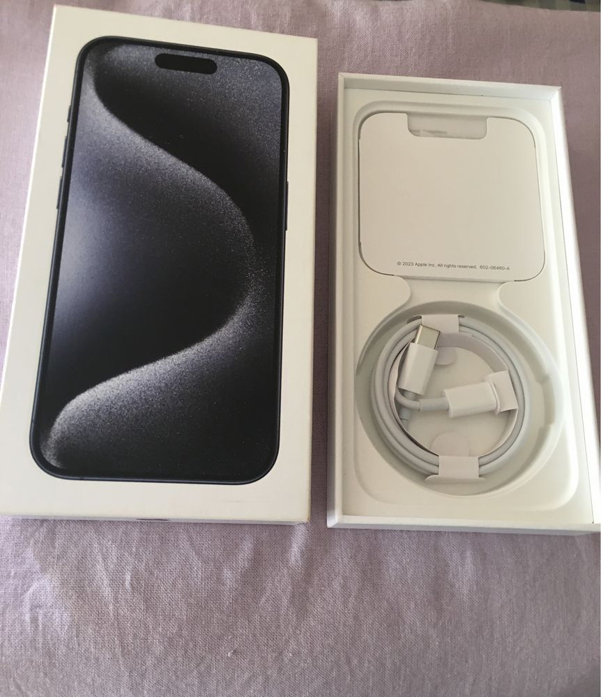 Iphone 15 Pro - Caixa Nova / Completa + Capas Apple
