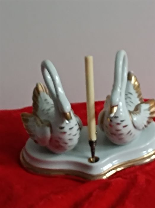 Łabędzie Capodomonte Ołówek ,kość XIX w.Biurko.