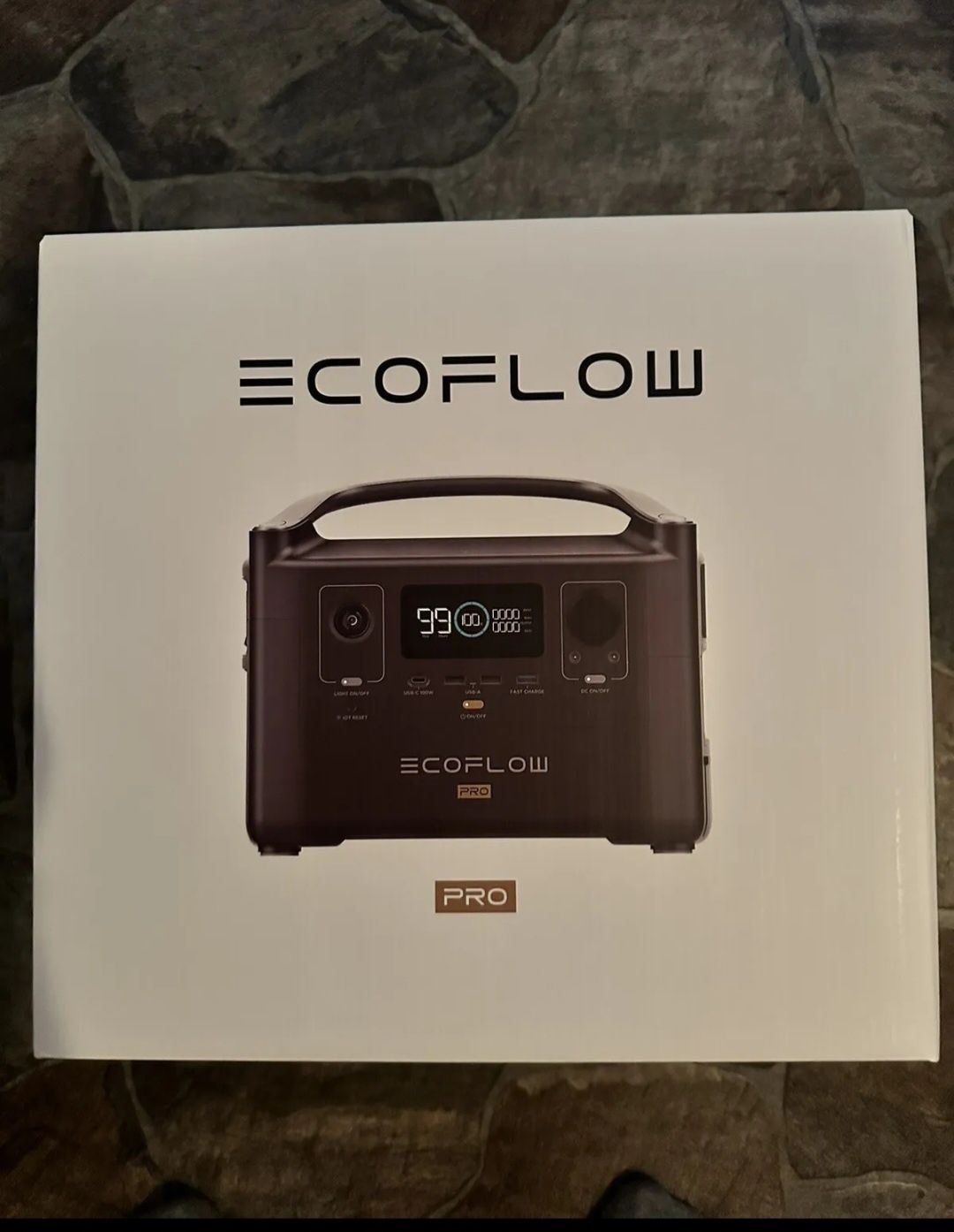 EcoFlow RIVER Pro Portable Power Station 720Wh