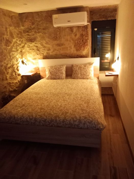 250€   Noite/  Alojamento Local