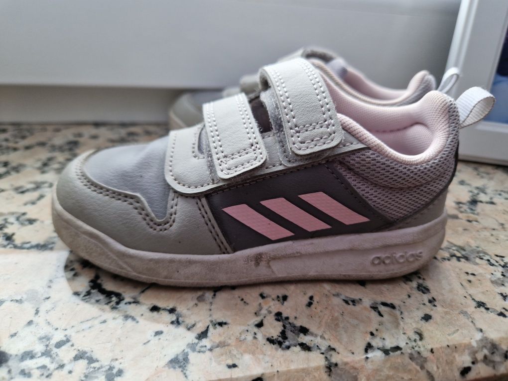 Buty sportowe dla dziewczynki Adidas