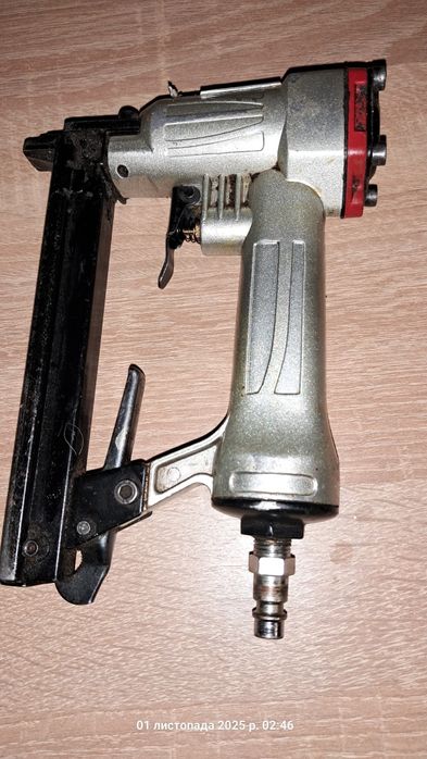 Пневмостеплер warling