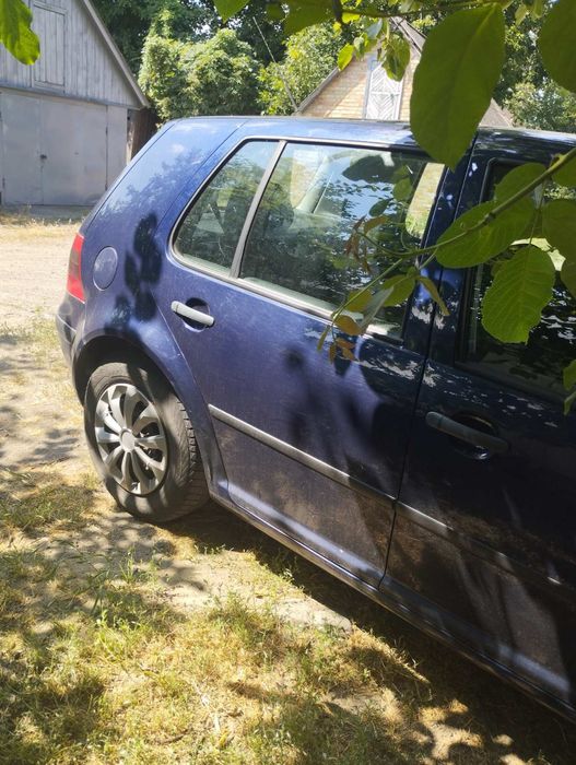 Продам гольф 4 2002 року