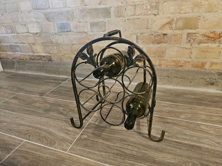 Stojak na wino metalowy