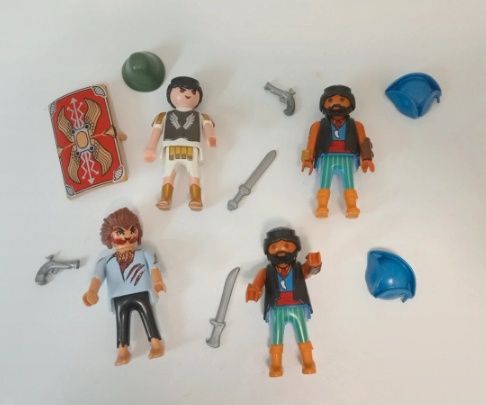 Figurki Playmobil, cztery sztuki