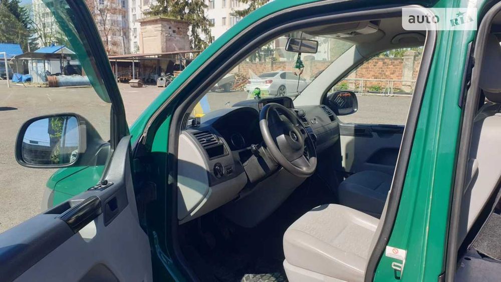 Продам VW T5 2011р. 345тис.км   2.0 TDI