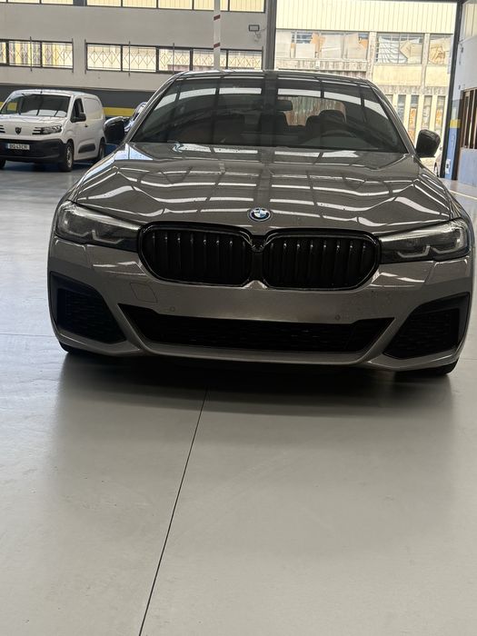 BMW 530e Pack M como novo