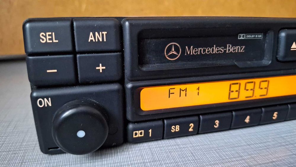 Mercedes магнітола Exquisit з Bluetooth