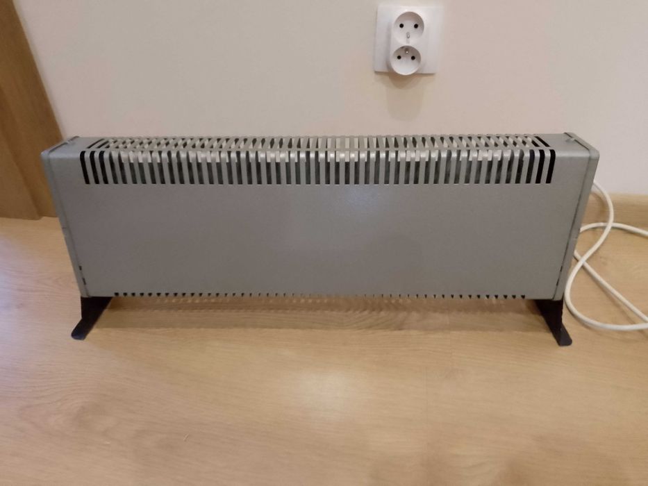 Grzejnik elektryczny 480/960W stalowy