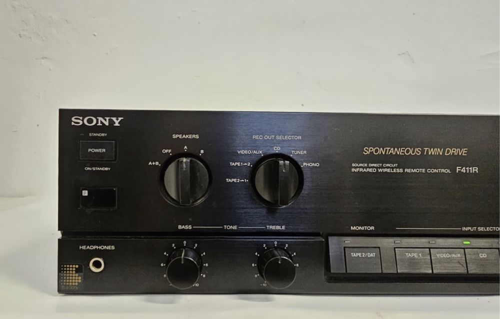 Wzmacniacz Sony TA-F411 R, 2*70w. Made in Japan