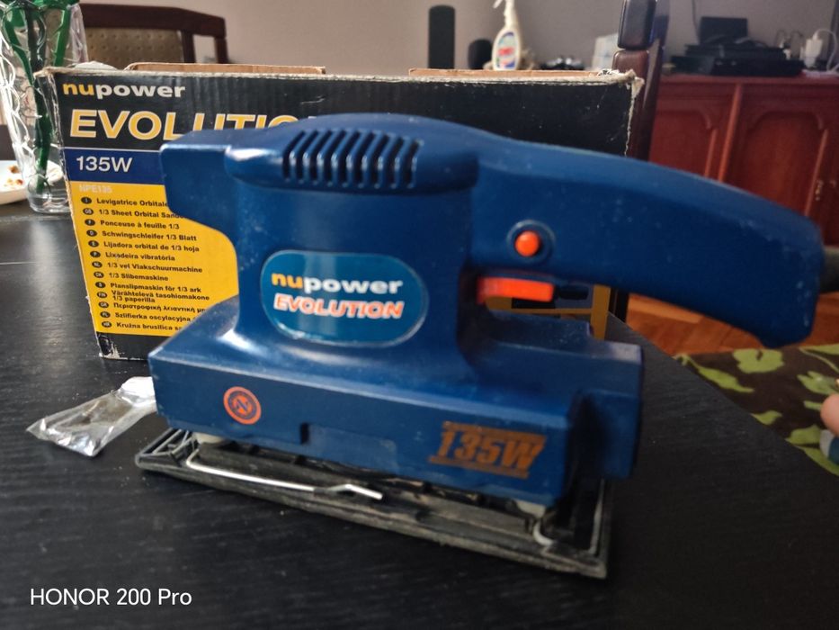 Szlifierka oscylacyjna NuPower 135w / Łódź