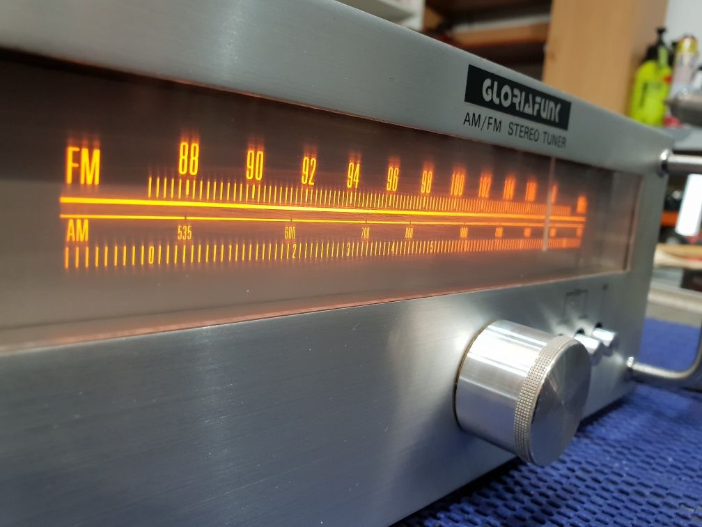 Tuner stereo Gloriafank  55 cm.