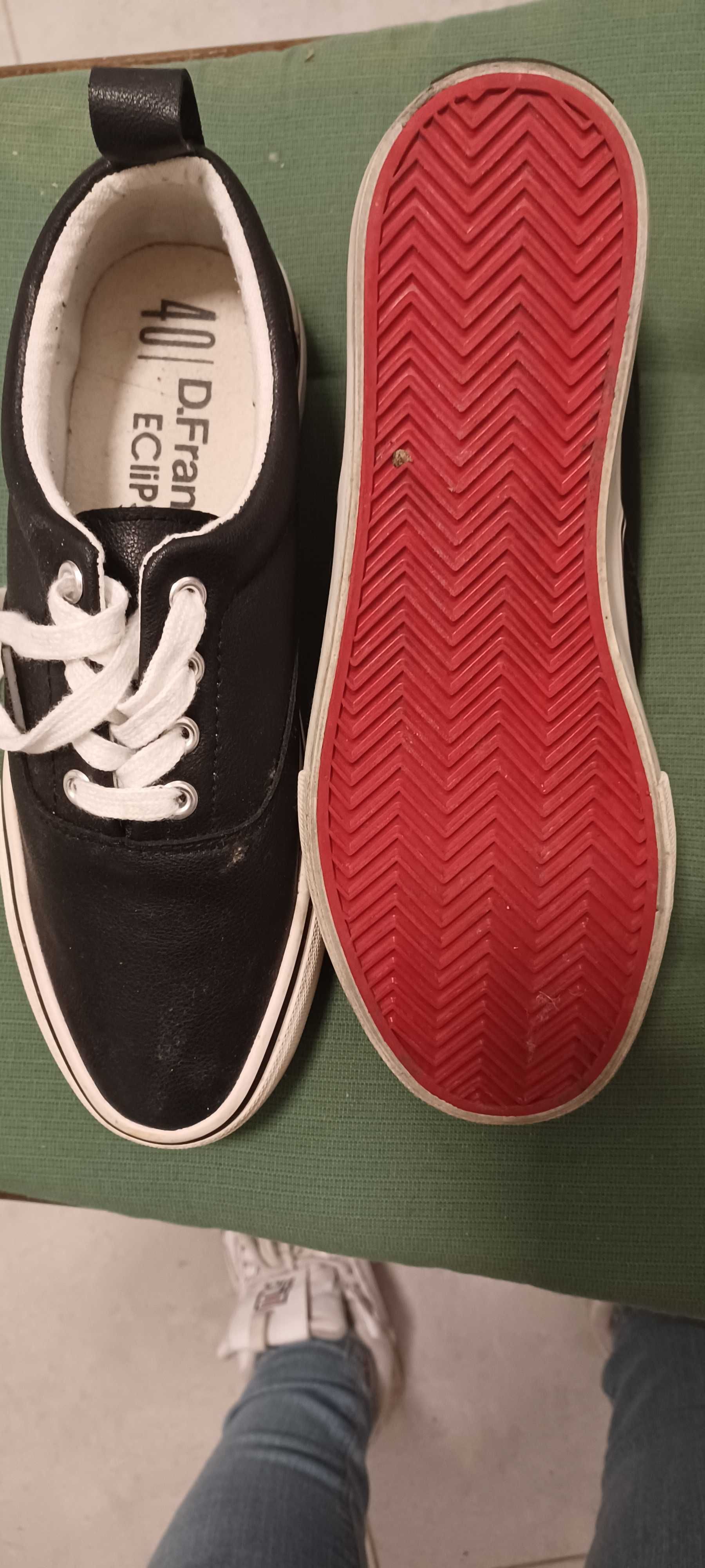 Tenis tipo vans marca d. Franklin